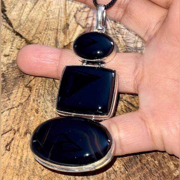 Large Black Onyx Pendant 3 1/2” - Picture 6 of 12